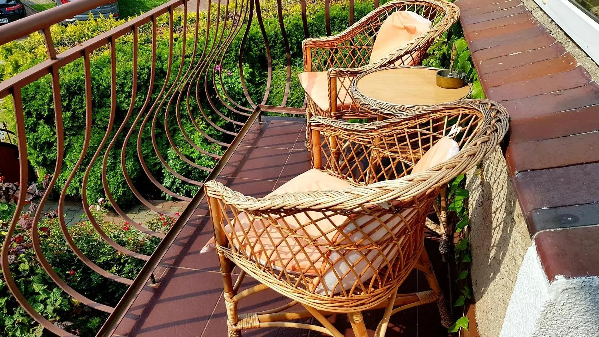 Homestay Pensjonat Nostalgia Kolobrzeg